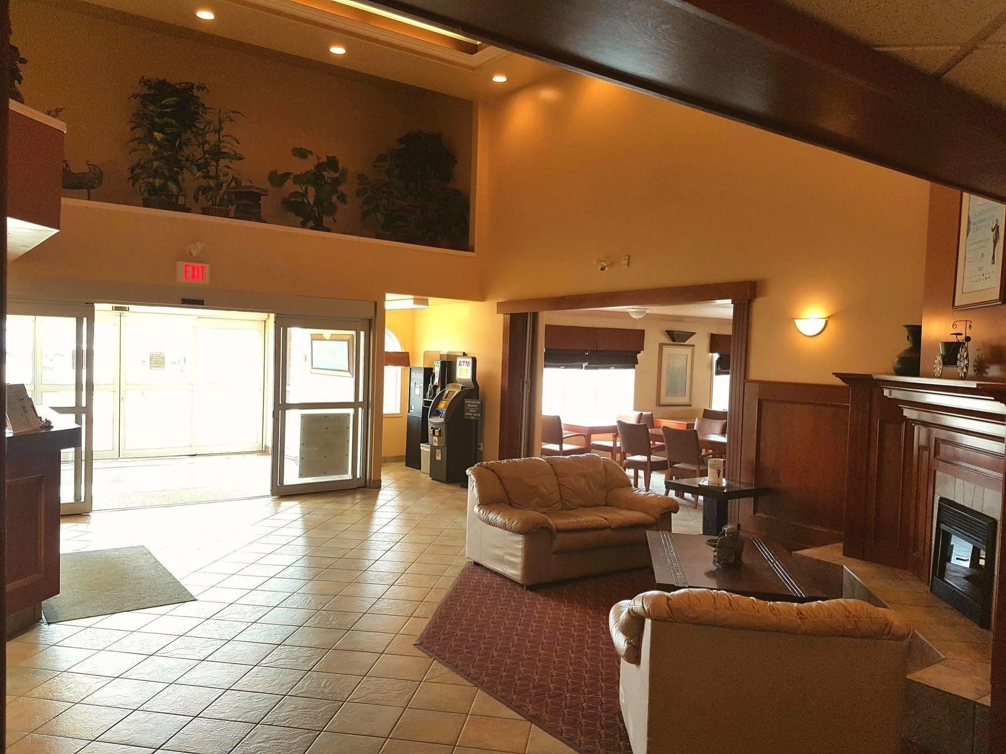 Super 8 By Wyndham Fort Nelson Bc Exterior foto